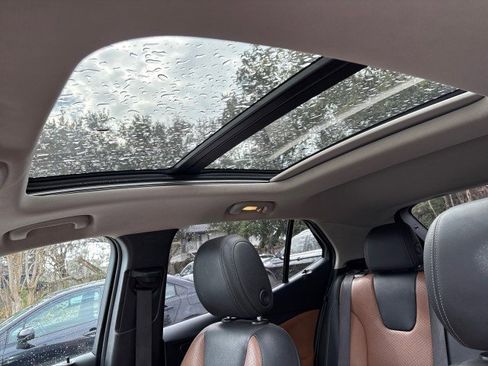 Used 2021 Buick Encore GX Essence w/ Experience Buick Package image 14