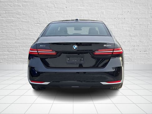 Certified 2025 BMW 540i xDrive image 5