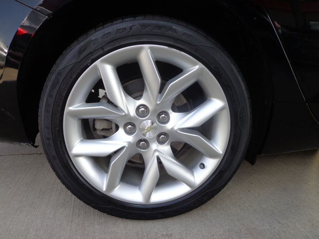 Used 2014 Chevrolet Impala LT FWD image 10
