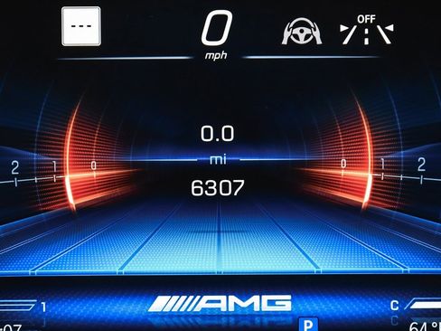 Used 2022 Mercedes-Benz SL 63 AMG 4MATIC w/ Driver Assistance Package image 24