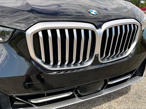 Used 2024 BMW X5 xDrive40i w/ Premium Package AWD/4WD image 28