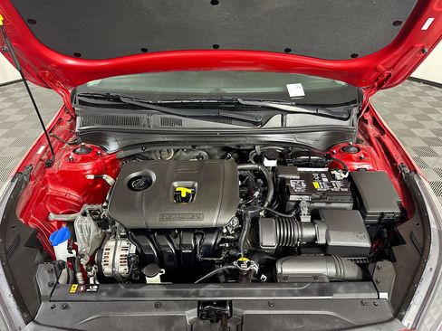 Used 2024 Kia Forte LXS image 32