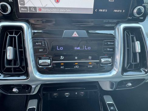 Used 2022 Kia Sorento SX AWD/4WD image 26