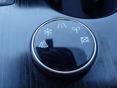 Used 2022 Nissan Rogue SV w/ SV Premium Package image 20