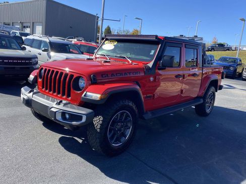 Used 2020 Jeep Gladiator Overland w/ Trailer Tow Package image 3