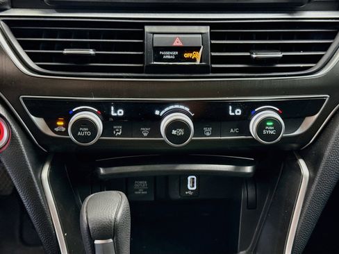 Used 2020 Honda Accord LX image 22