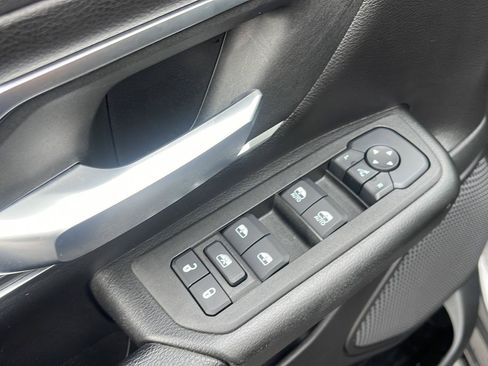 Used 2025 RAM 1500 Big Horn RWD image 15