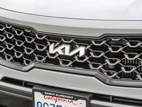 Used 2023 Kia Sorento X-Line EX image 6