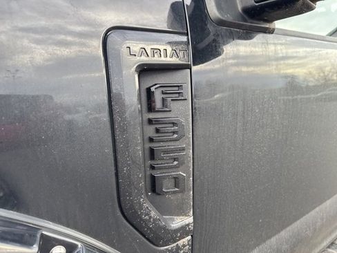 Used 2017 Ford F250 Lariat w/ Lariat Value Package image 6