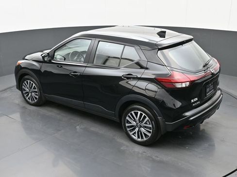 Used 2024 Nissan Kicks SV image 46