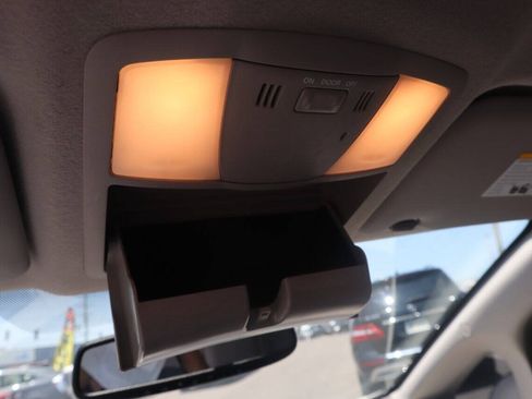 Used 2012 Nissan Leaf SL FWD image 29