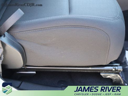 Used 2023 Jeep Wrangler Unlimited AWD/4WD image 10