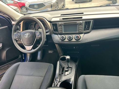 Used 2015 Toyota RAV4 LE FWD image 10