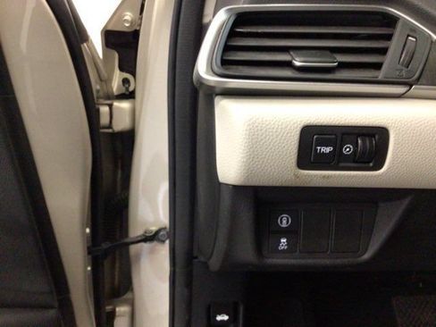 Used 2018 Honda Accord LX image 20