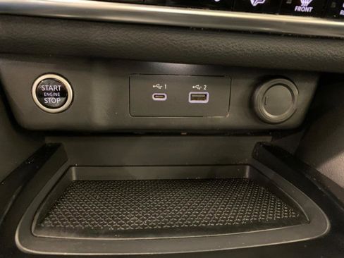 Used 2021 Nissan Rogue SV w/ Premium Package image 32