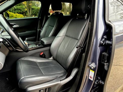 Used 2024 Land Rover Range Rover Velar Dynamic SE image 18