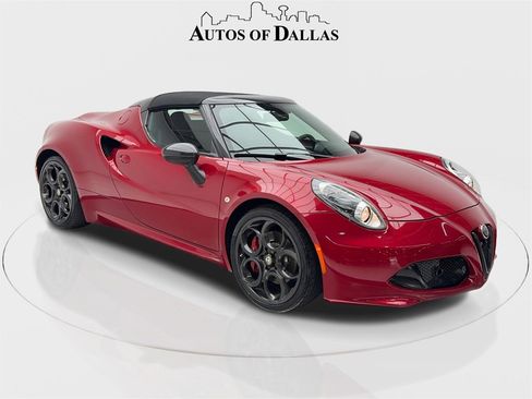 Used 2018 Alfa Romeo 4C Spider image 2