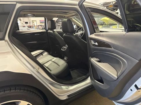 Used 2018 Buick Regal Essence w/ Sights and Sounds Package AWD/4WD image 86