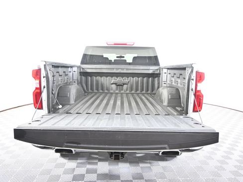 Used 2022 Chevrolet Silverado 1500 LT Trail Boss w/ Bed Protection Package AWD/4WD image 6