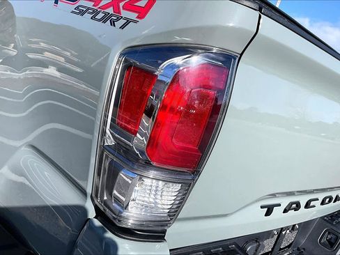 Used 2023 Toyota Tacoma TRD Sport w/ Advanced Technology Package image 28