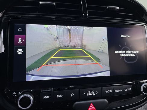 Used 2023 Kia Soul EX image 16