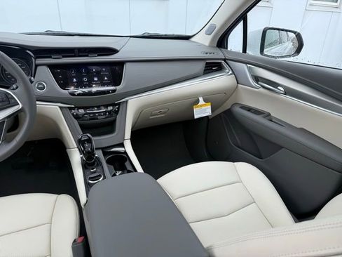 New 2026 Cadillac XT5 Premium Luxury w/ Driver Assist Package image 23