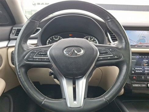 Used 2019 INFINITI QX50 Essential w/ Premium Heat Package image 19