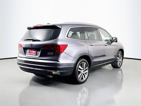 Used 2017 Honda Pilot Touring image 5