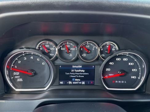 Used 2019 Chevrolet Silverado 1500 LT w/ Convenience Package image 29