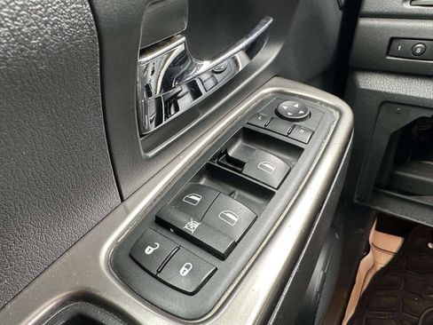 Used 2011 Jeep Liberty Limited w/ Sky's The Limit Group AWD/4WD image 31