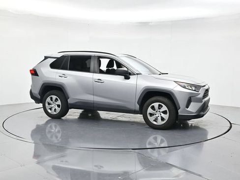 Used 2019 Toyota RAV4 LE w/ Carpet Mat Package FWD image 3