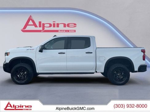 Used 2024 Chevrolet Silverado 1500 ZR2 w/ Technology Package image 2