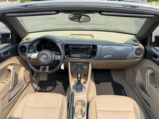 Used 2013 Volkswagen Beetle 2.5 FWD image 3