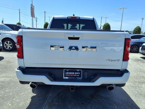 Used 2025 RAM 1500 Lone Star AWD/4WD image 6