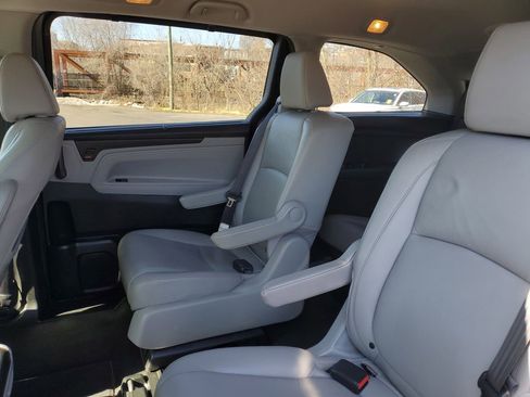 Used 2019 Honda Odyssey EX-L image 24