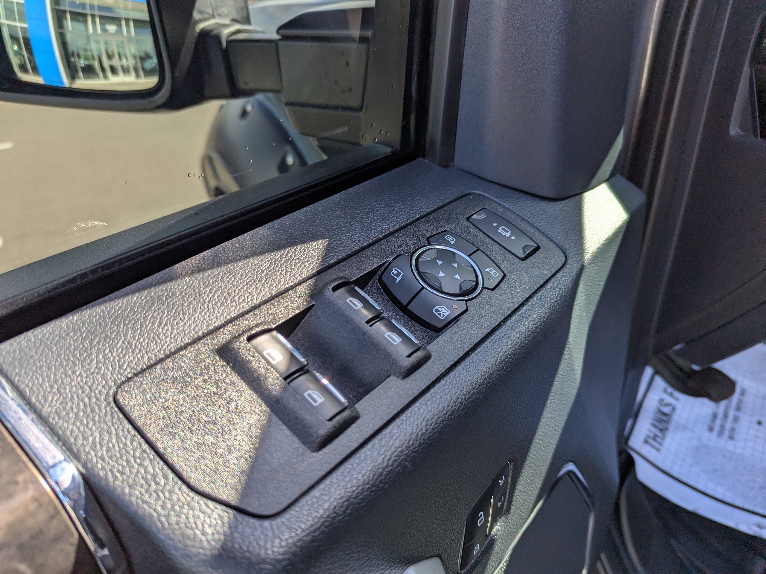 Used 2022 Ford F250 Lariat w/ Lariat Ultimate Package AWD/4WD image 12