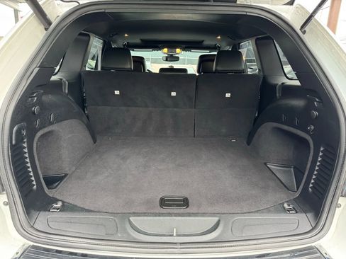 Used 2020 Jeep Grand Cherokee Limited image 33