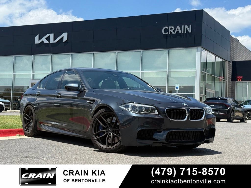 Used 2014 BMW M5 RWD image 1