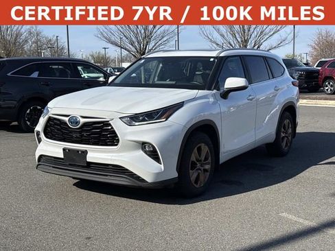 Used 2023 Toyota Highlander Bronze Edition AWD/4WD image 5
