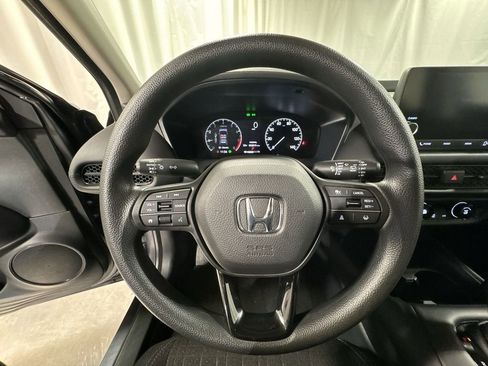 Used 2023 Honda HR-V LX image 21