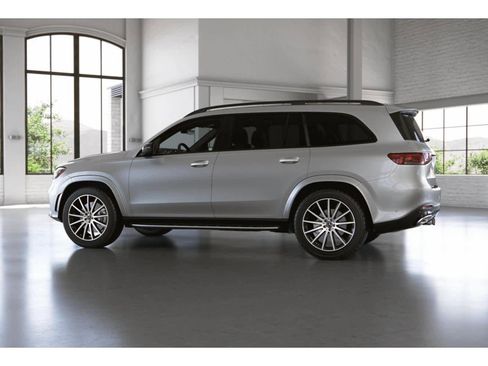 Used 2020 Mercedes-Benz GLS 580 4MATIC w/ E-Active Body Control Package image 31