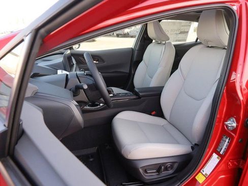 New 2026 Toyota Prius XLE image 9