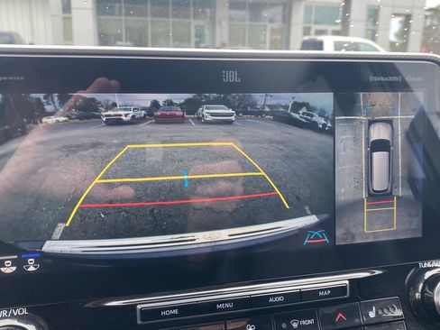 Used 2020 Toyota Highlander Platinum image 31