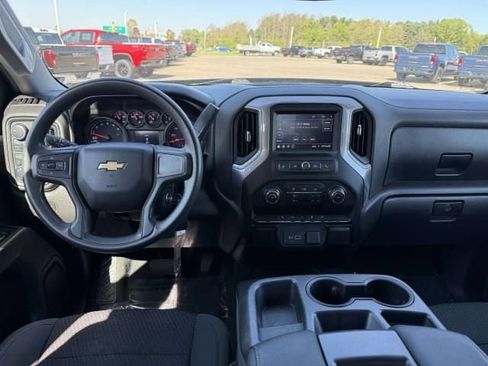 Used 2021 Chevrolet Silverado 1500 Custom AWD/4WD image 15