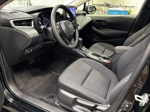 Used 2024 Toyota Corolla LE w/ LE Convenience Package FWD image 10
