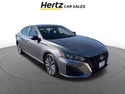 Used 2025 Nissan Altima 2.5 SV