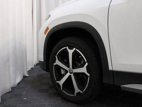 New 2026 Volkswagen Tiguan SE image 30