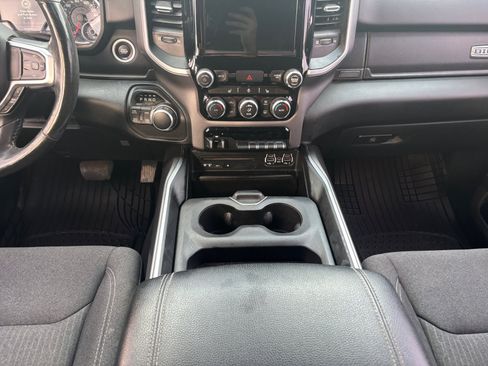 Used 2019 RAM 1500 Big Horn AWD/4WD image 18