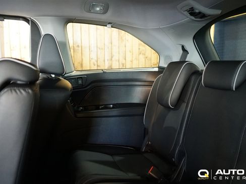 Used 2023 Honda Odyssey Touring image 34