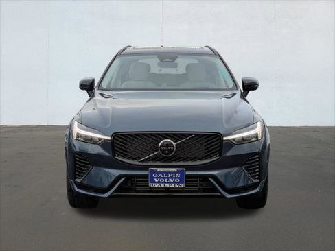 New 2026 Volvo XC60 T8 Ultra w/ Climate Package PRO image 4